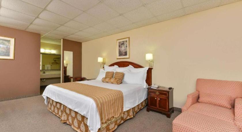 Americas Best Value Inn & Suites Victoria Exterior foto